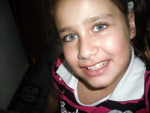 a felicidade
 muda o
sorriso de 
todo mundo
seja feliz 
e mude vc
 mesmo