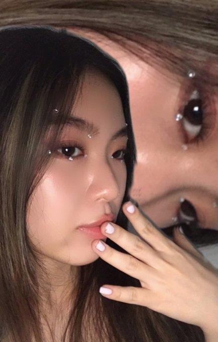 lPv69Aol12l1Nw6's profile picture. すずです。大学生です。ギャル系。剛毛JD。年上のおじさん好きだから、大学では出会い少ないのでXで声掛けてます。