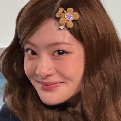 opalseeun's profile picture. 23 / I think we need to just take it slow