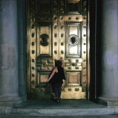 tweetrbell's profile picture. 👉🏼👈🏼