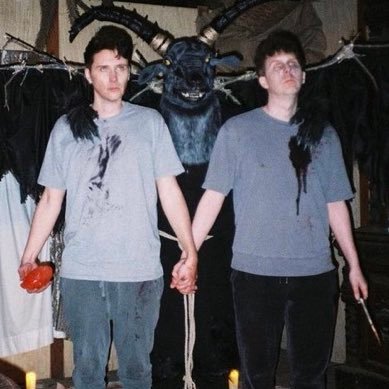 phlonde3ra's profile picture. am never gonna escape british people for the rest of my life