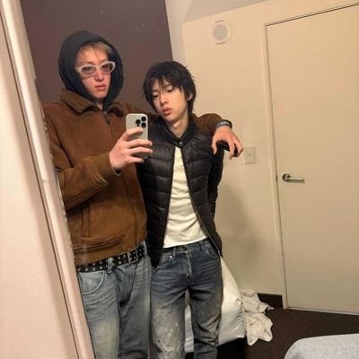 PMonylyly70304's profile picture. 
