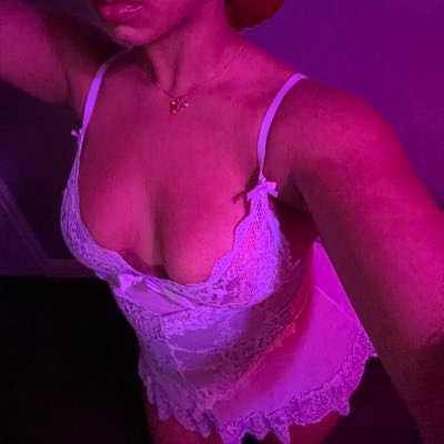 kyllmeezz's profile picture. findom • my horny diary • feel free to tip ;)