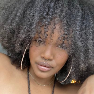 nappytreee's profile picture. moon 🌒 poet, filmmaker, bookworm, gym brat, your friendly neighborhood pole dancing ballerina