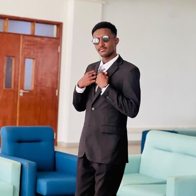 12Qurpo's profile picture. 