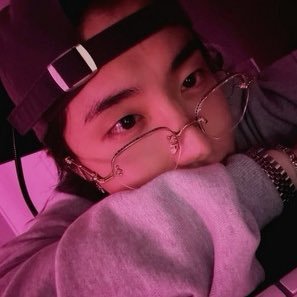 _hanjiracha's profile picture. anyone can be anything. you can be everything ♡ 26