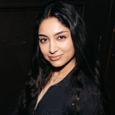 FizaaDosani's profile picture. pronounced FIZZ-ahh DUH-sah-nee, CUH-mee-dee-un, RY-tur, ACK-tur