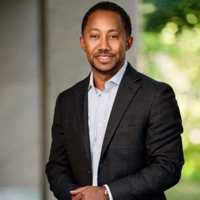 MarioLLambert's profile picture. I'm striving for more, so I can give more. 💯

I'm #hubby #trackdad #optimist 🇺🇲 🇭🇹

let's talk #sales #leadership #motivation #purpose #health #workforce