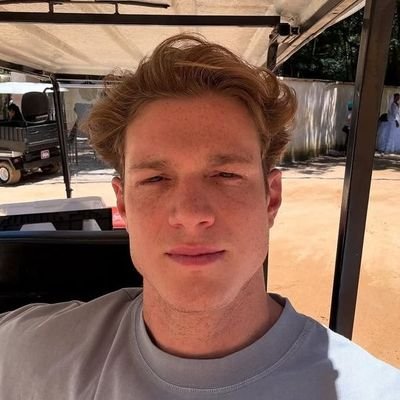 lovkeenz's profile picture. lorraine warren das minúsculas causas