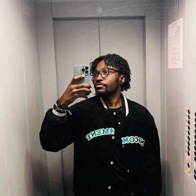 jaygringoo's profile picture. can a nigga borrow a french fry 🍟?