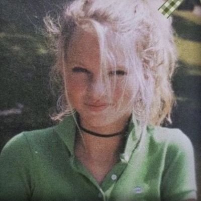Taylors13th_fan's profile picture. ○°• 🐊She stole his dog and painted it key lime green🪲•°○

○°•🦎Did I paint your bluest skies the darkest green🌱?•°○
♡♥︎𝑻𝒂𝒚𝒍𝒐𝒓 𝑺𝒘𝒊𝒇𝒕♥︎♡💚