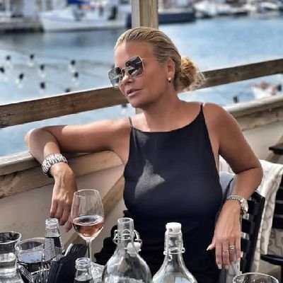 Morgan324532's profile picture. I'm morgan becky by name, from Sweden 🇸🇪 but currently working in california usa 🇺🇸 is Tesla stock investment company!