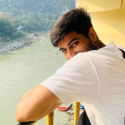 KaiseAanaHuaaa's profile picture. MEMES HUB
