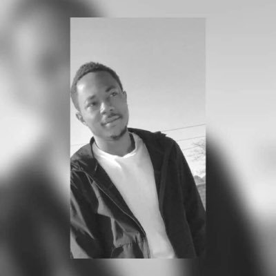 Kadzenje_'s profile picture. ابدأ دائمًا يومك بصلاة.