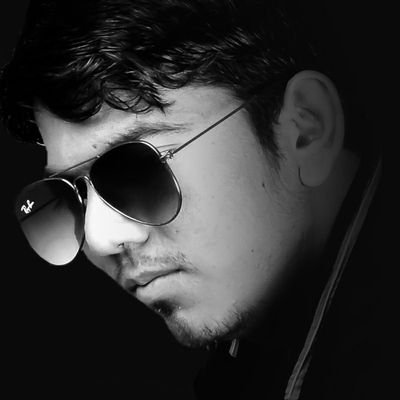 krishna_vibes94's profile picture. 🌼 “नाम, रूप, पहचान सब छोड़ आया हूँ... अब बस ‘मैं’ को जानना है।
“मैं कौन हूँ? यही प्रश्न मेरा परिचय है”