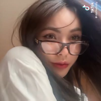 paraphxt's profile picture. Always embrace you 🌻 #SmileyofCharlotte 🐰 ˖⸂ ⟡ ✿ 𓂂 @itscharlotty — อย่าให้รอยยิ้มที่สดใสขนาดนี้หายไปนะ :)  (Team Citizens of the Country ENGLOT)
