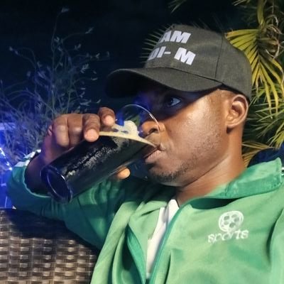 _soulg55's profile picture. simple and optimistic 
Q7:199...under Allah's guidance and protection. True Chelsea fan💙💙💙