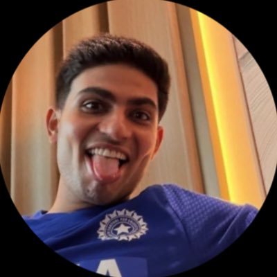 yaheartskt's profile picture. 77 🏏