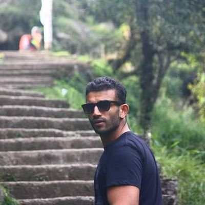 ZiddiNaagrik's profile picture. An ex-NDA aspirant | traveller | photographer | reader who writes as well | cook | Humanist | educator
and a kid without mom

ध्यान रहे जिद्दी हूं अंधभक्त नहीं