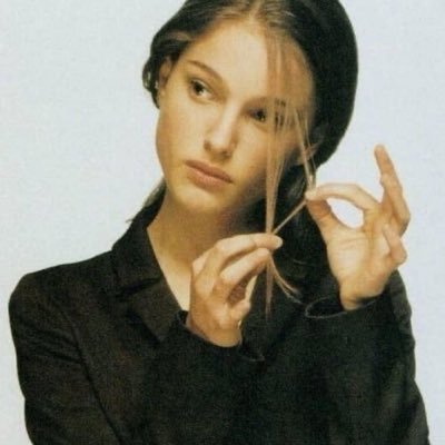 hiblueeee's profile picture. 