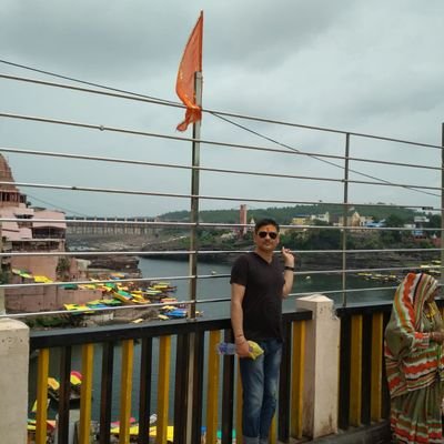 Putush5's profile picture. fight a guerilla like a guerilla