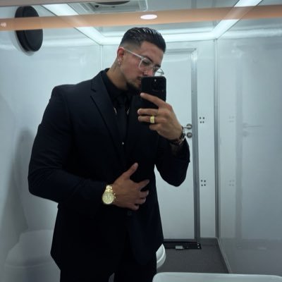 __sjmnz's profile picture. DM for 1:1 Coaching 💪🏼
