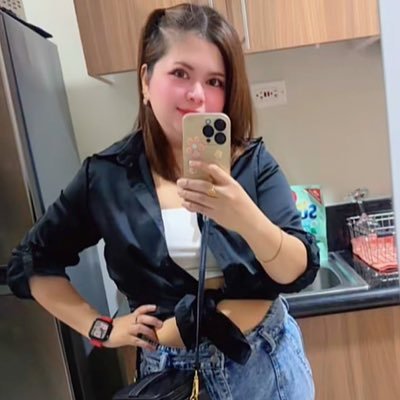 janice_arribe82's profile picture. 👸🏻Introvert/Bi~Polar/OC/Narci/Schizo Nurse👸🏻