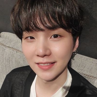 minyoogi001's profile picture. 💓💓❤️ love you all💖🇰🇷