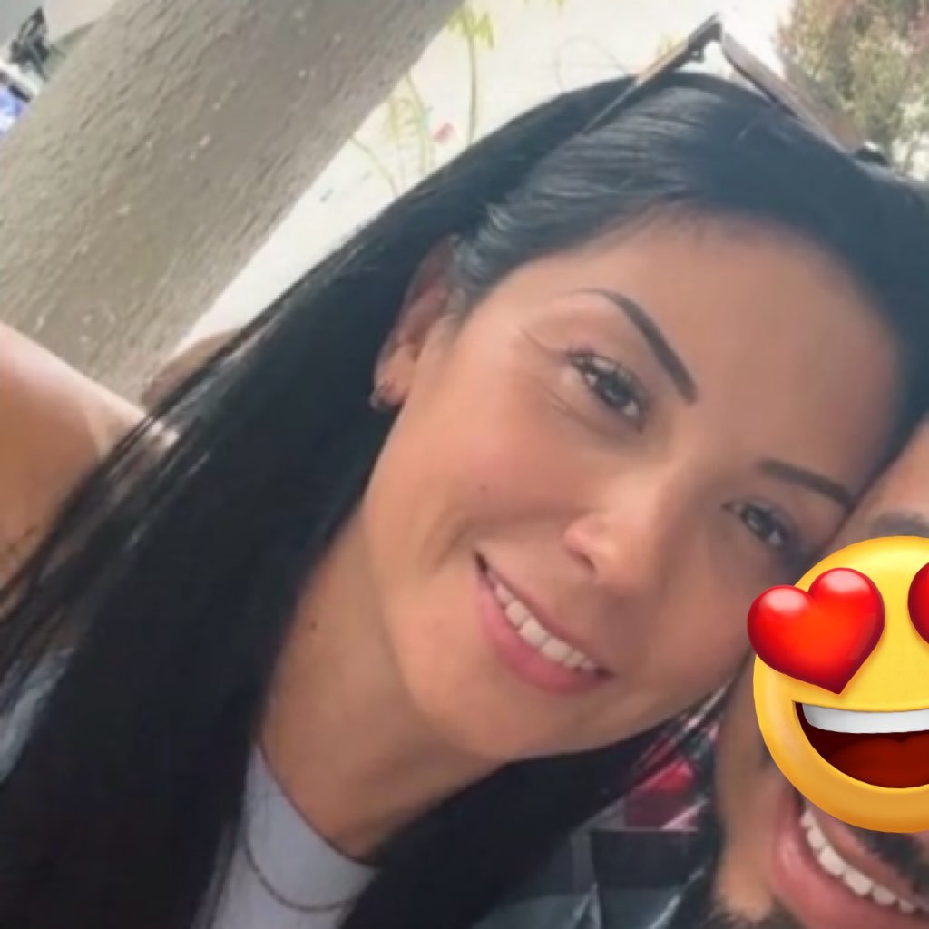 rebeca0990's profile picture. ...