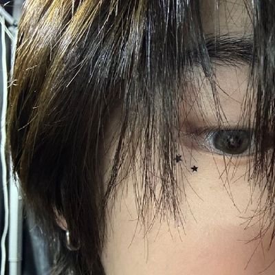 leowsmisser's profile picture. ˙ . ꒷ 🍰 . 𖦹˙— bound as one #렝원 ⋆｡𖦹°