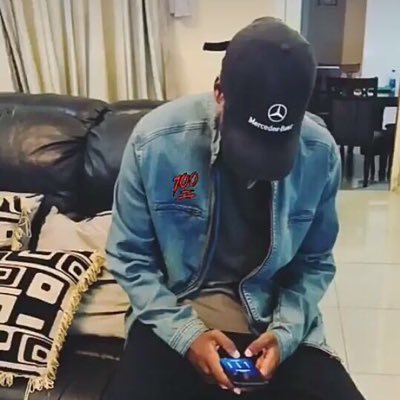 yslomry's profile picture. former baby , software eng / product ceo, building Ai stuff. music, zimbabwean gamer & streamer MR REESE  (fortnite/call of duty). TG4L
