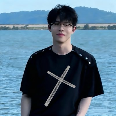 liuyuxulov's profile picture. 