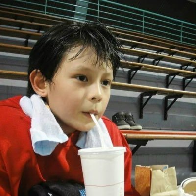 splusther's profile picture. เมะจะเป็นคัก