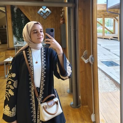 sy_mdne's profile picture. asu - ell