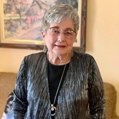 elonmuskfav123's profile picture. 