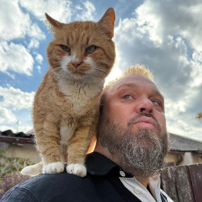 lukaskohout77's profile picture. Kandidát do Sněmovny, Středočeský pirát. 🏴☠️ Veltrušák. Táta dvou puberťaček. 🐓 A odborník na cokoli. Máte štěstí, že jdu kolem. 😁