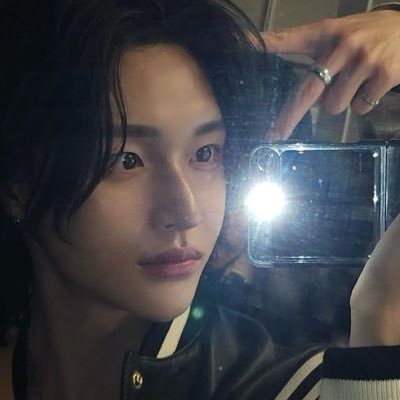 BiiIllIHLllHI's profile picture. 