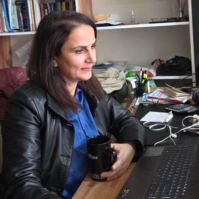 akkum_sadi39511's profile picture. CBÜ Tarih,
KUSUR ARIYORSAN BÜTÜN AYNALAR SENİN