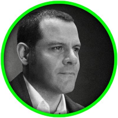Knesix's profile picture. Body language sleuth by day, amateur satirist by night. 400+ million views on Youtube.