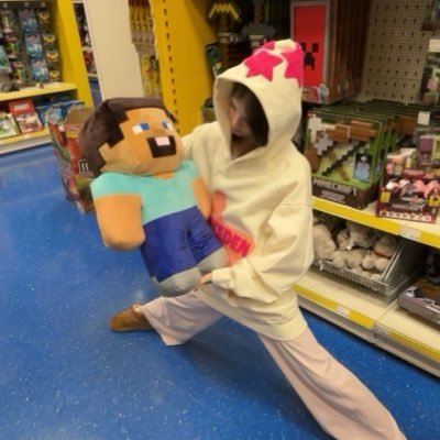 kk2_goat's profile picture. エンジョイ勢兼ストリーマー? 低スペpcで気長に楽しんでます ランクカップ🥈.🥉 チーム @es1stFortNite