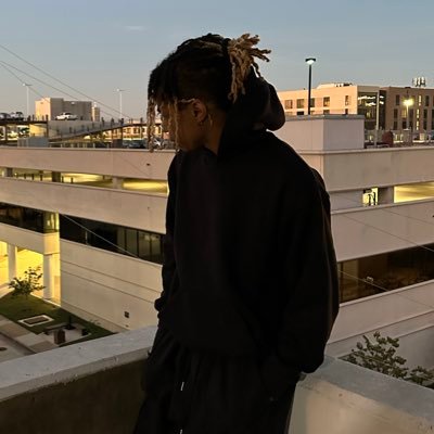 DougTheGiant's profile picture. ugli E boi | @Twitch partner | business is Dougthegiant@yahoo.com