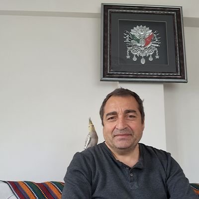 Srvt585858's profile picture. Nankör ve kıymet bilmeyen insanlara  melek olsan kanat sesinden rahatsız olurlar..