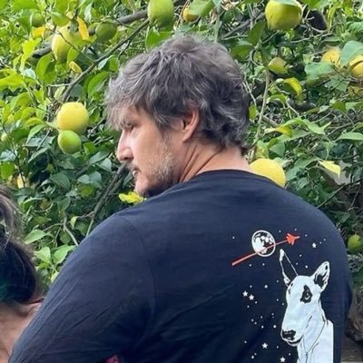 milIkk4ng's profile picture. ♈️. i love ppl who understands my sense of humor and add on to it