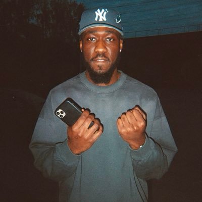 KalomboTheGiant's profile picture. 