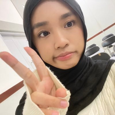 reveurst4r's profile picture. — communication management ’25 ˚꩜｡