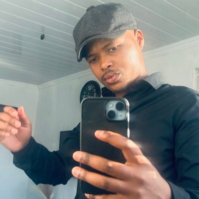 solwethu_gonya's profile picture. Ubomi ngumzamo!