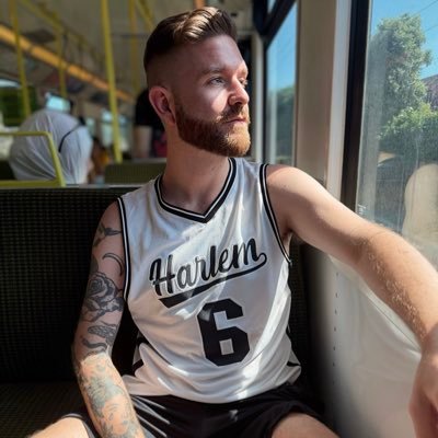 NoelSRonan's profile picture. Just travelling thru