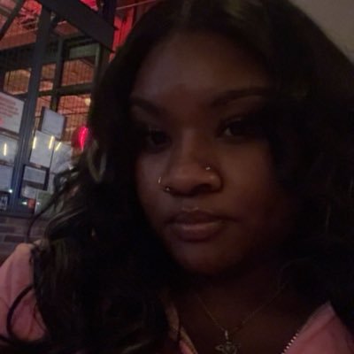 SimplyyAij's profile picture. 