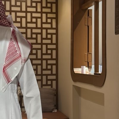 he_rj2's profile picture. كن عطوفًا أكثر مما تقتضيه الضرورة .