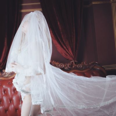 misyata's profile picture. 自作コスプレイヤーのはしくれ。とても雑食腐女子。成人済。オーダーたまにやったりやらなかったり。
スケスケ作ったり着たりスケベな撮影もする。放課後プレイ、ギャグマンガ日和、ダンガンロンパ、鬼灯の冷徹、物語シリーズ、おりこ☆マギカ、松、イカなど好きです。